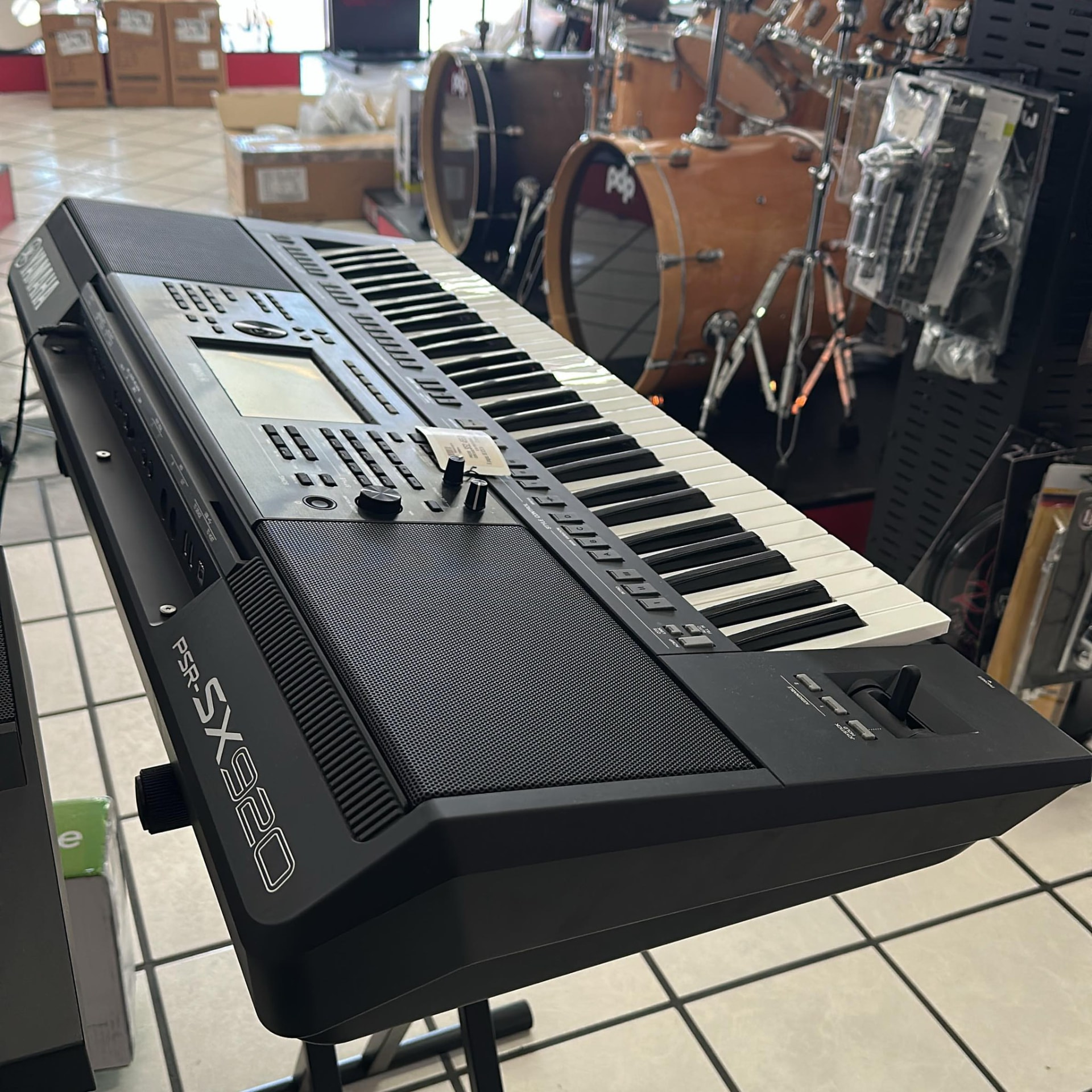 Yamaha PSR-SX920, brand new
