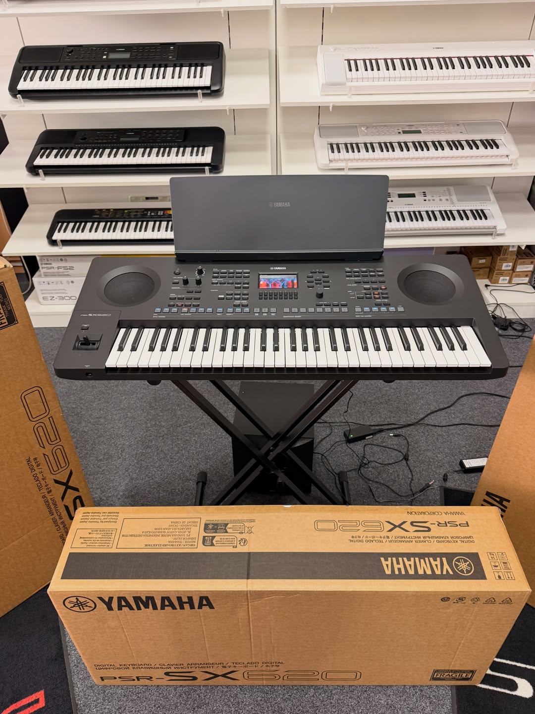 Yamaha PSR-SX620, brand new