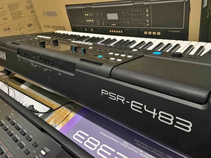 Yamaha PSR-E483, brand new
